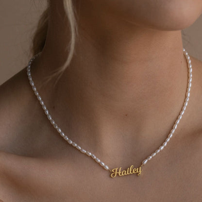 Gepersonaliseerde parelketting met naam