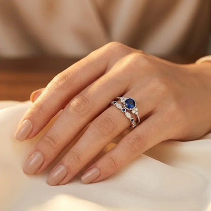 Halo ring met saffier in zilver