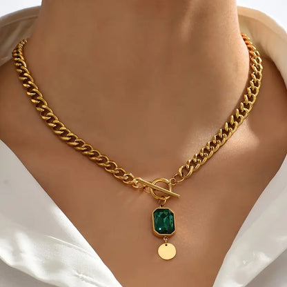Gouden ketting met smaragd