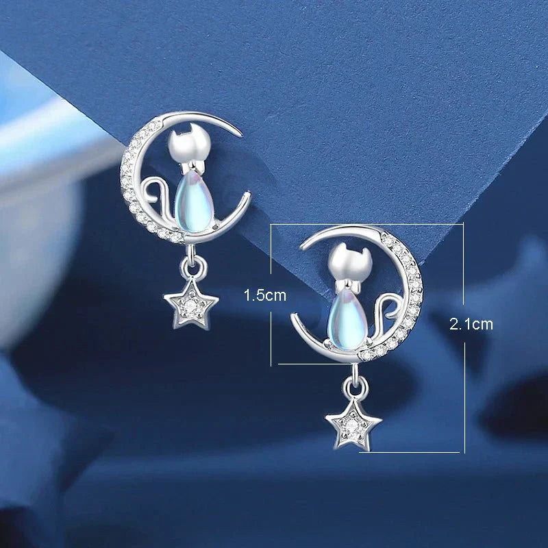 Kattenoorbellen met maan en ster van 925 sterling zilver met zirkonia