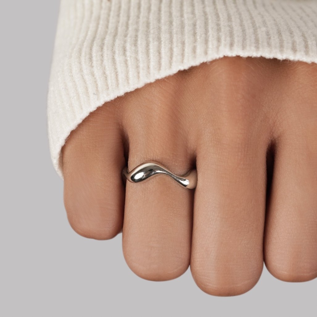 Waves – Minimalistische Ring