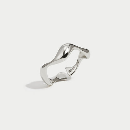 Waves – Minimalistische Ring