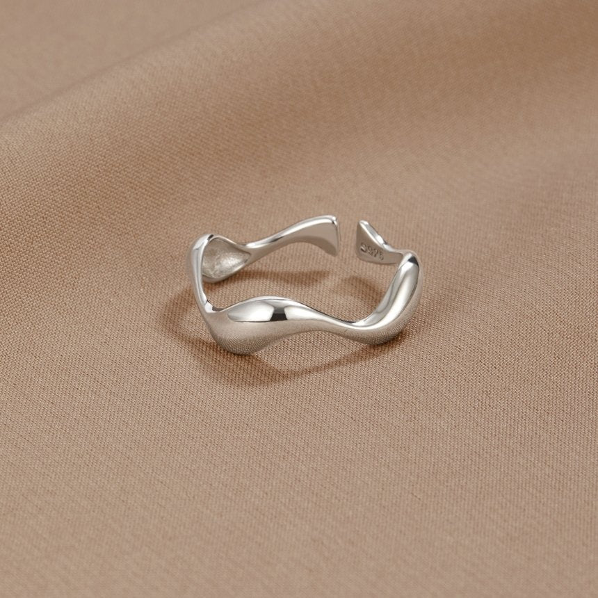 Waves – Minimalistische Ring