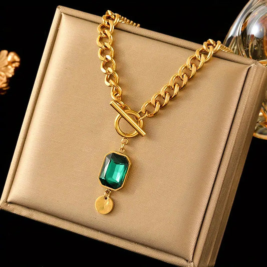Gouden ketting met smaragd