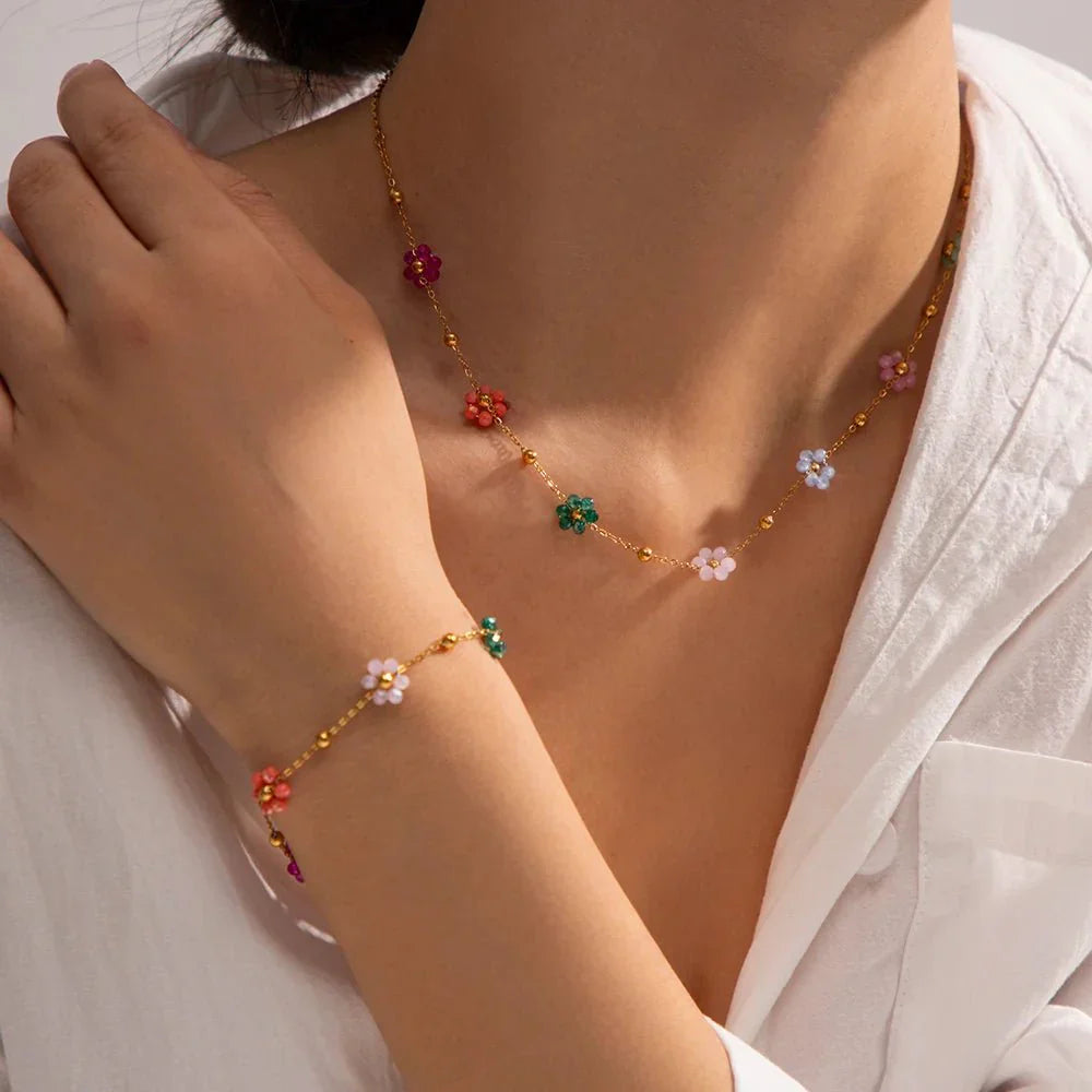 Zachte Lente Bloemen Sieraden Collectie