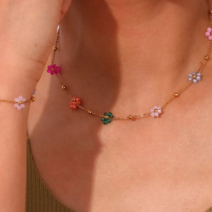Zachte Lente Bloemen Sieraden Collectie