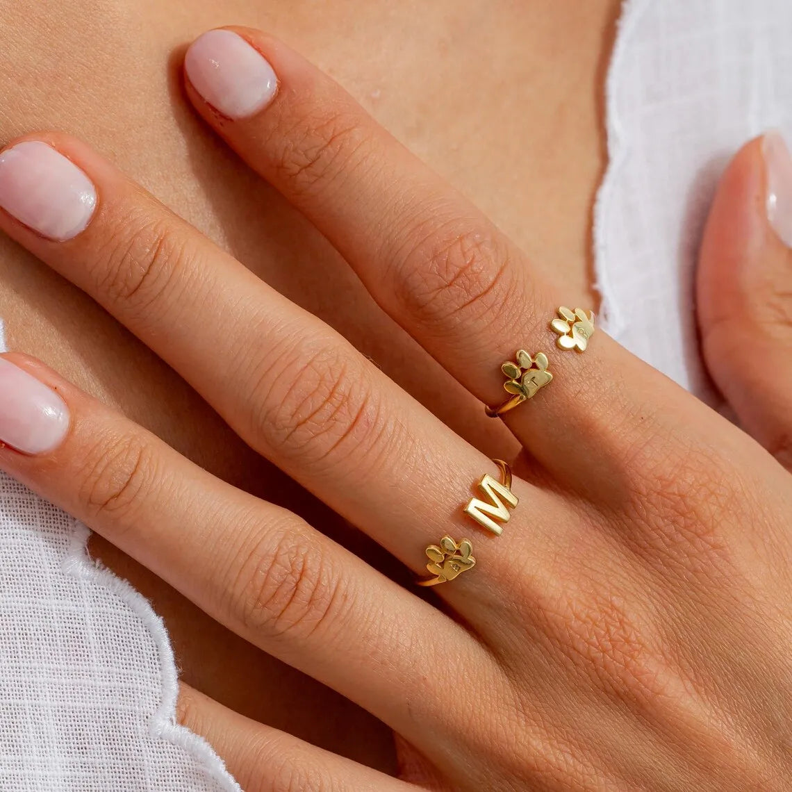 Gepersonaliseerde Gegraveerde Ring met Pootafdruk en Initiaal