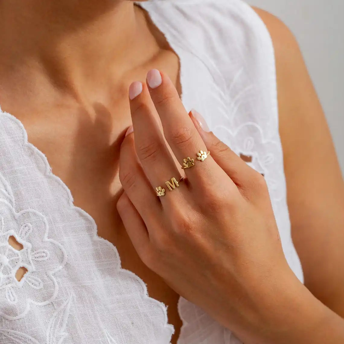 Gepersonaliseerde Gegraveerde Ring met Pootafdruk en Initiaal