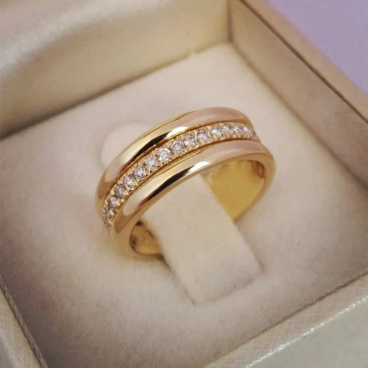 Sarah – Vintage Ingelijste Zirkoonring