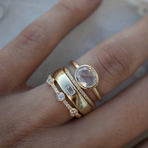 Lily – Vintage gouden & zirkonia ringenset