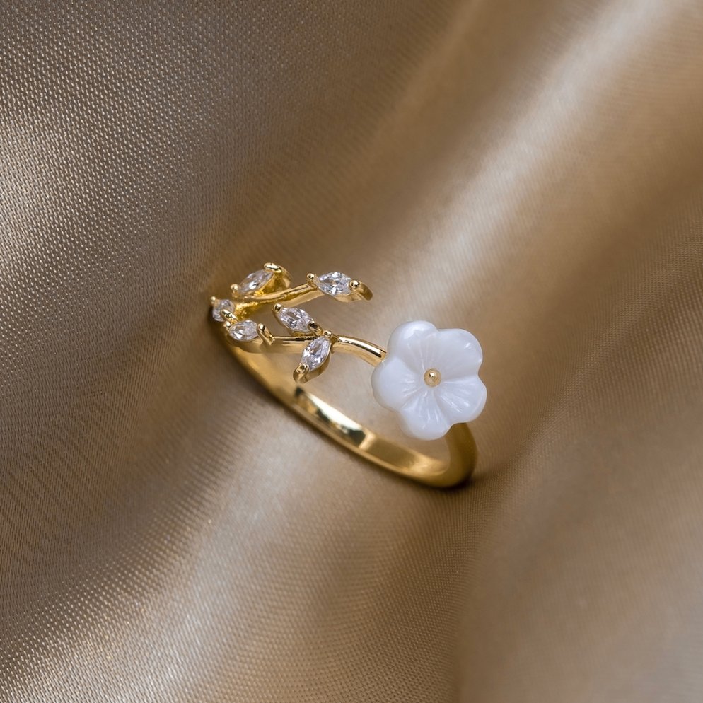 Rise – Witte Bloesem Ring