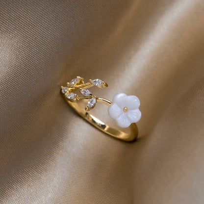 Rise – Witte Bloesem Ring